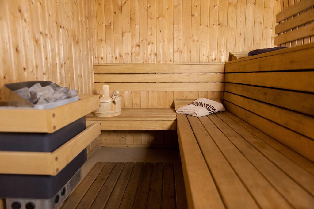 Hotel Astrea Hiszarja Kültér fotó